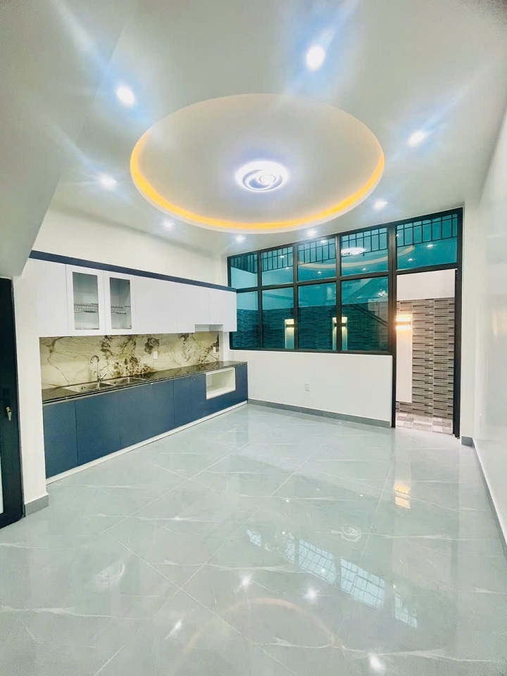 BÁN NHÀ 3 TẦNG ĐẸP – TRUNG TÂM THÀNH PHỐ – NGÕ RỘNG – ĐƯỜNG THÔNG